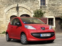 Peugeot 107 2005 photo