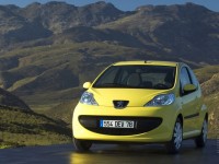 Peugeot 107 2005 photo