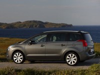 Peugeot 5008 2009 photo