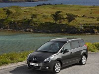 Peugeot 5008 2009 photo