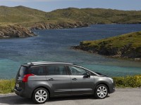 Peugeot 5008 2009 photo