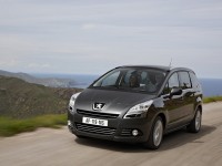 Peugeot 5008 2009 photo